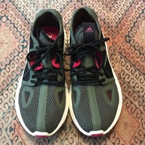 Adidas 3OUNCE running shoes